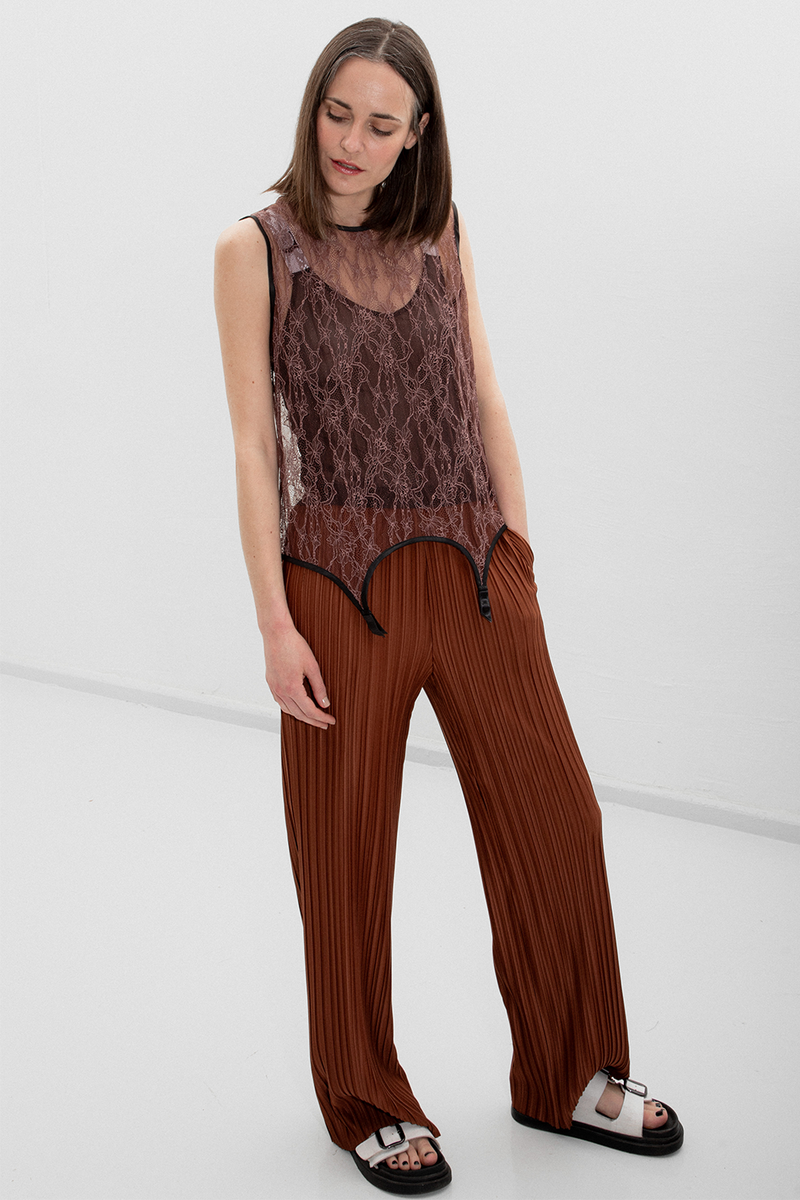 Erle Pleated Trousers - Brown